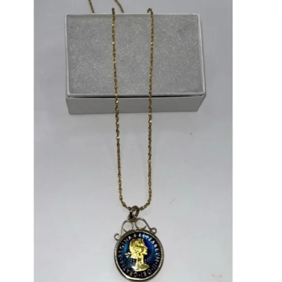 Enameled Glass Covered 1967 Sixpence 1962 Golden Hind Half Penny 18" Necklace - Picture 4 of 5